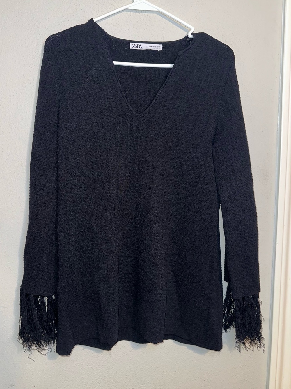 ZARA Black V Neck Fringe Cuff Top